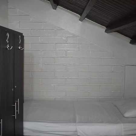 Esmed Hostel Medellín Eksteriør bilde